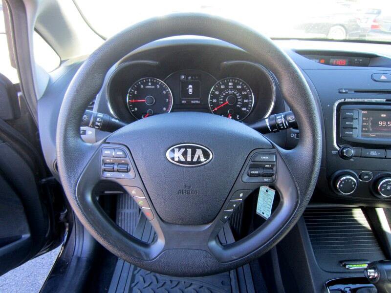 Used 2017 Kia Forte LX w/ LX Popular Package image 12