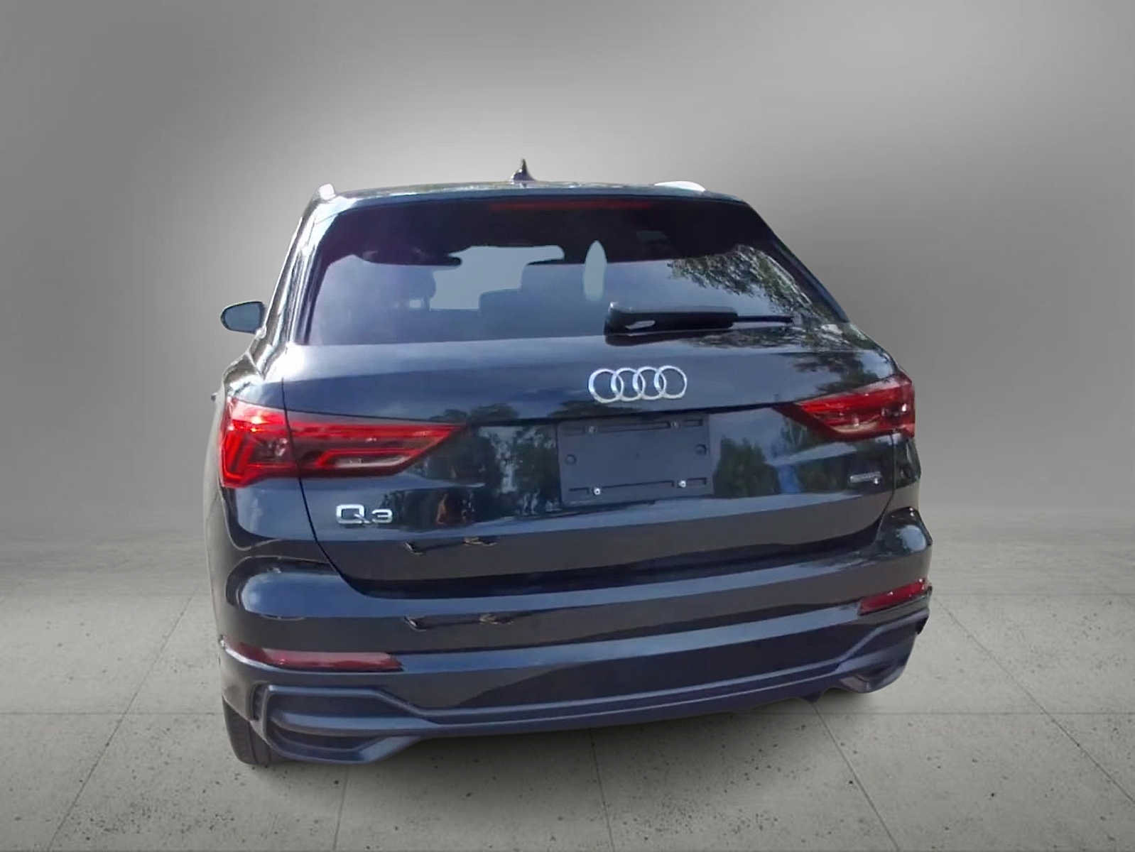 Certified 2022 Audi Q3 2.0T Premium AWD/4WD image 7