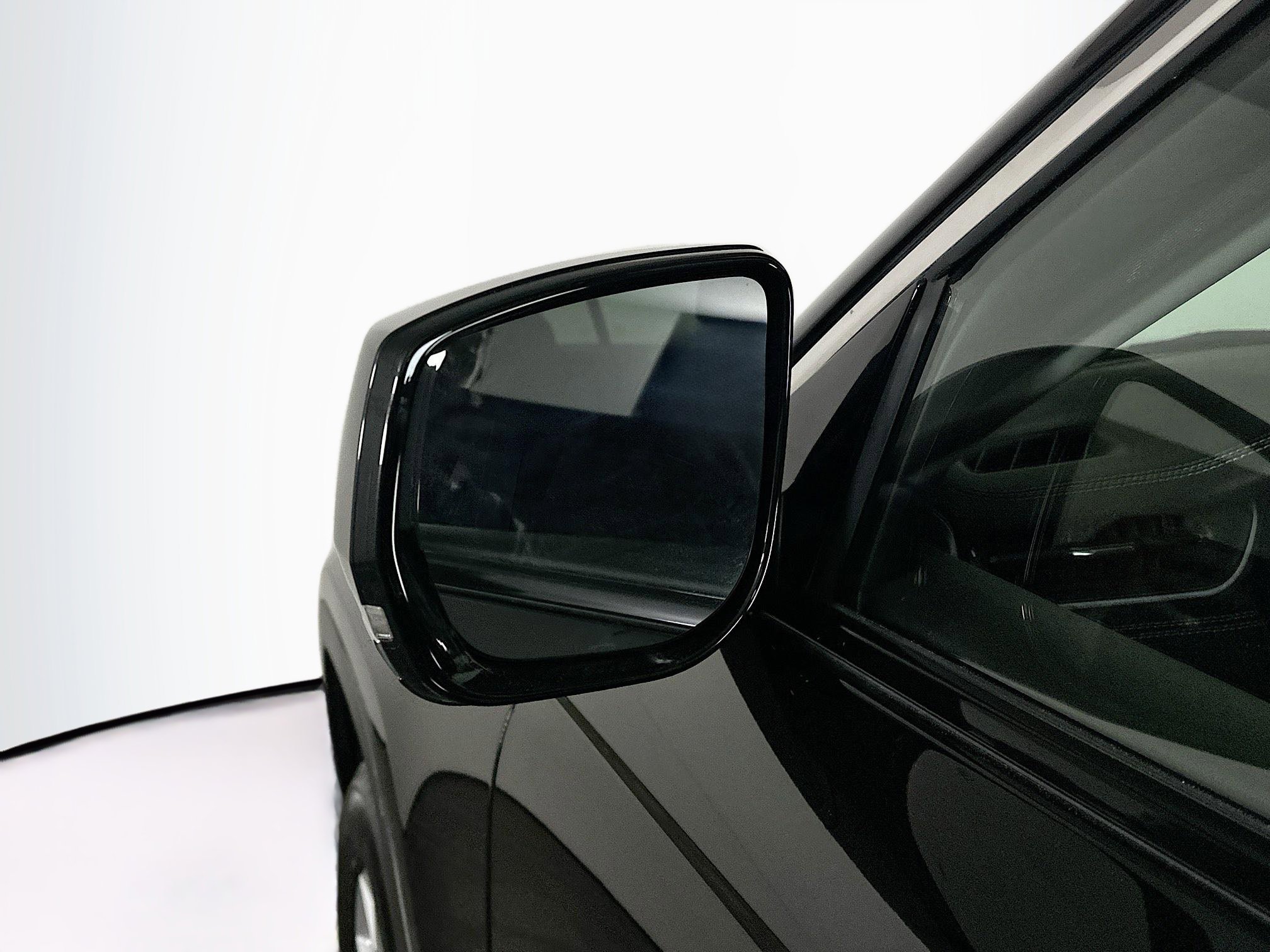 Used 2023 Jeep Grand Cherokee L Limited w/ Trailer Tow Group (B) image 16