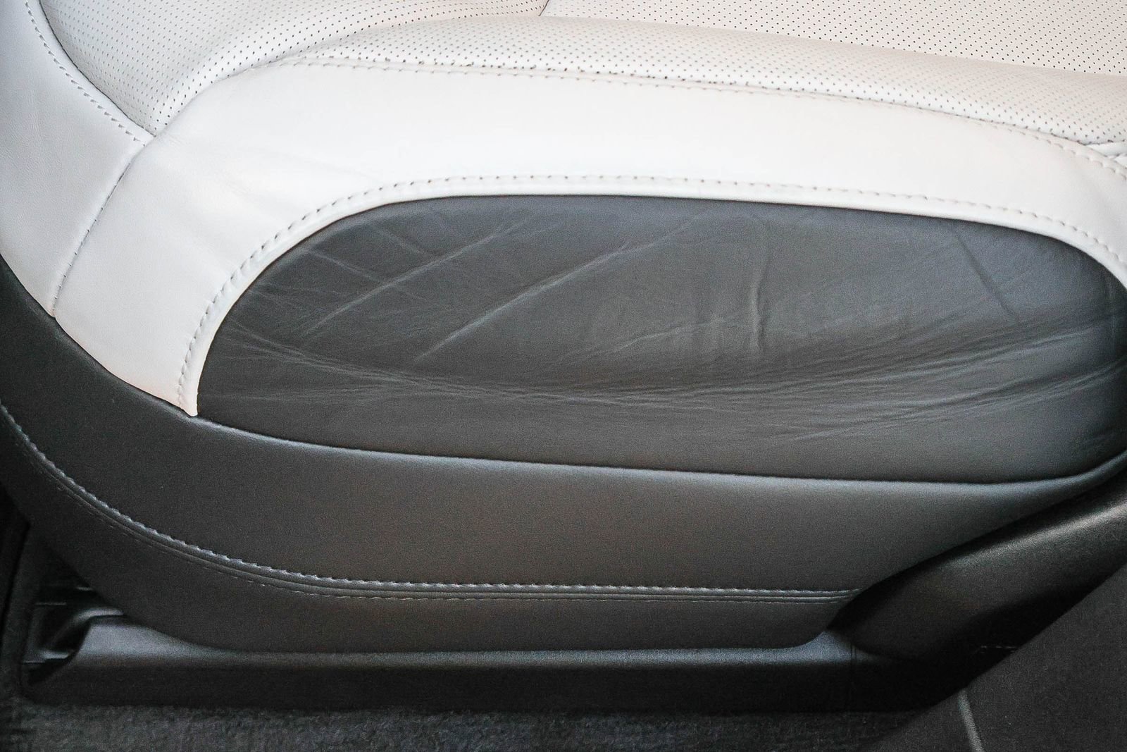 Used 2025 Land Rover Range Rover Sport Dynamic SE image 28