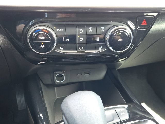 Used 2024 Chevrolet Trax ACTIV FWD image 16