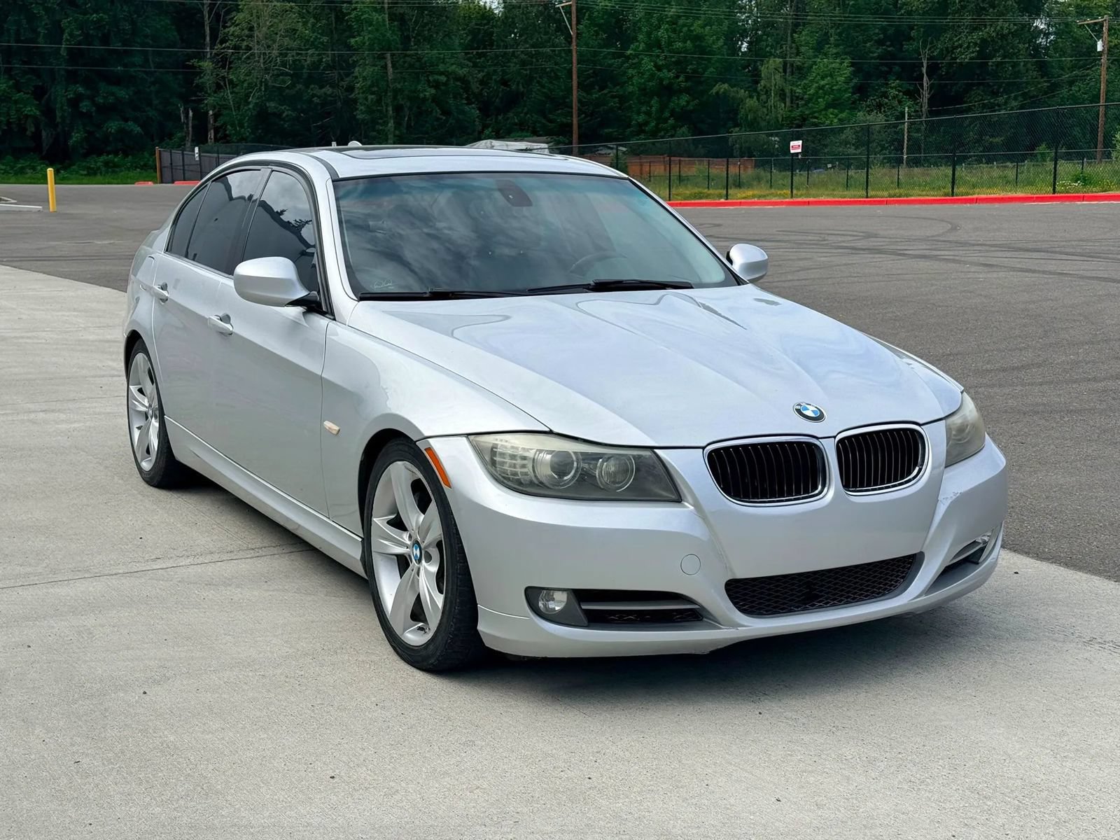 Used 2010 BMW 335i Sedan RWD image 7