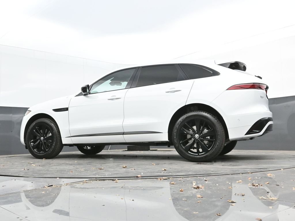 New 2026 Jaguar F-PACE R-Dynamic S image 30