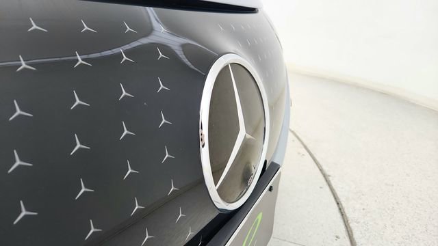 Used 2023 Mercedes-Benz EQE 500 4MATIC Sedan w/ Digital Light Package image 13