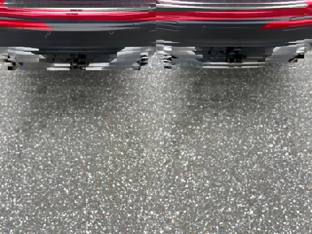 Certified 2022 Ford Explorer Limited w/ Equipment Group 301A image 28