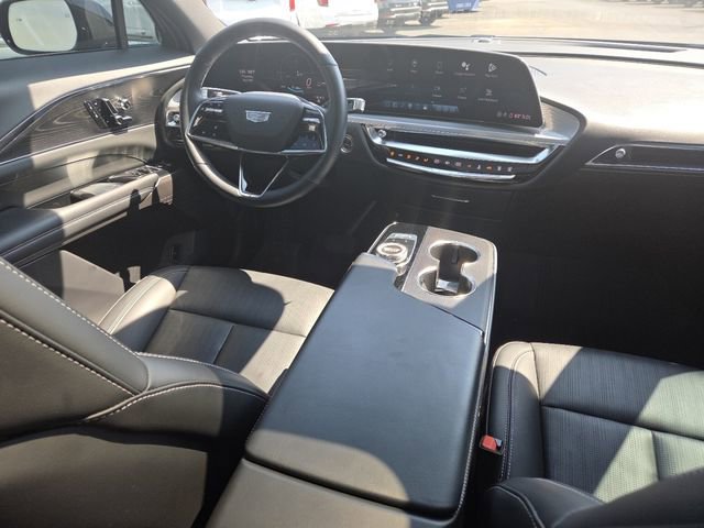 Used 2024 Cadillac Lyriq Luxury AWD/4WD image 31