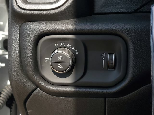 New 2026 RAM 5500 Tradesman w/ Chrome Appearance Group AWD/4WD image 30