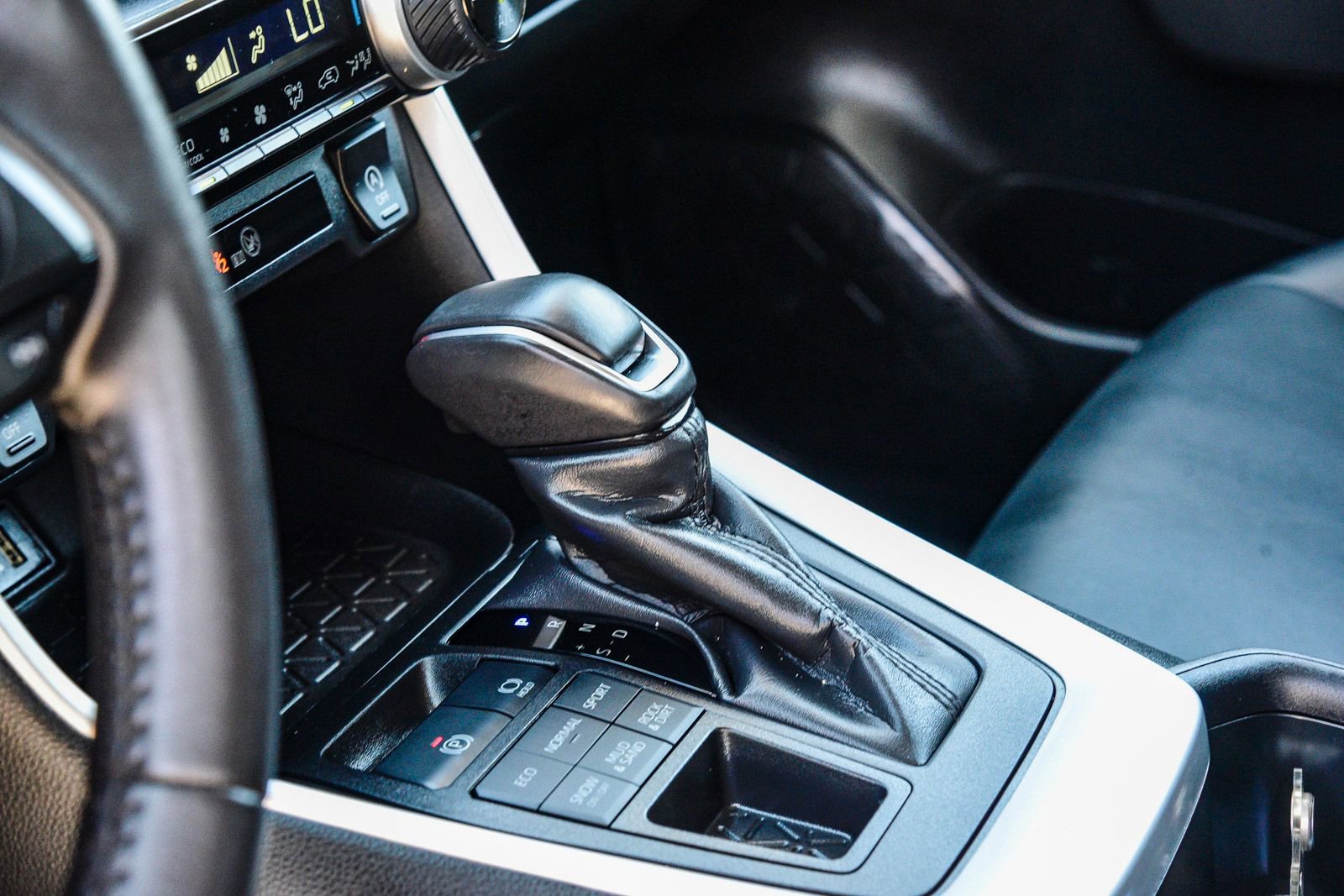 Certified 2024 Toyota RAV4 XLE Premium image 24