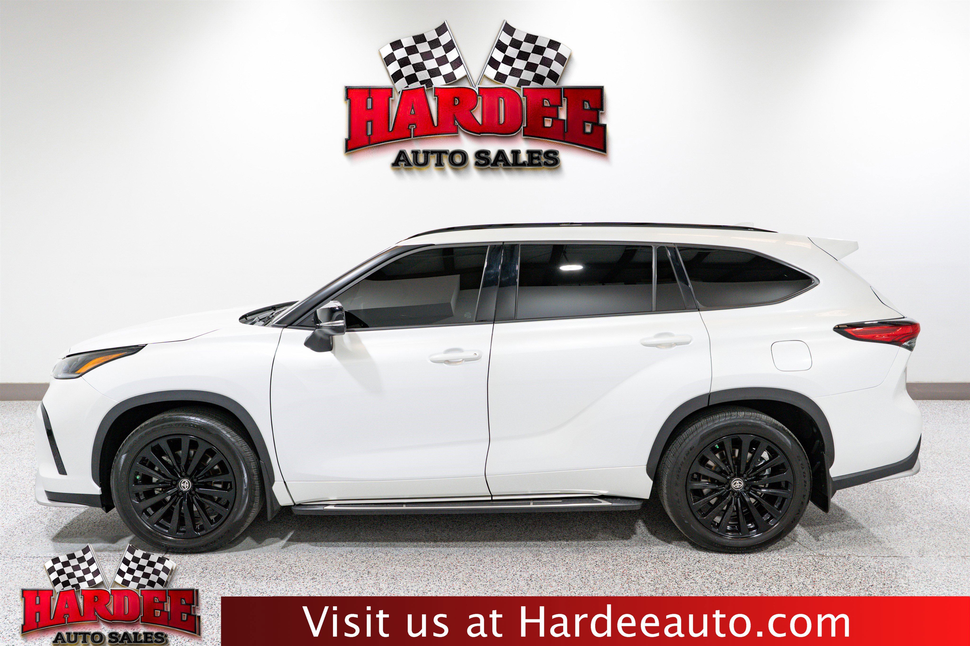 Used 2023 Toyota Highlander XSE