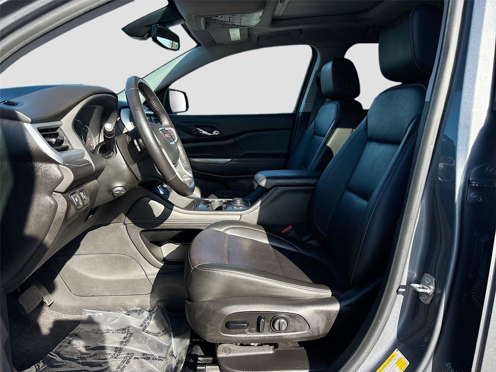 Used 2021 GMC Acadia SLT w/ Elevation Edition image 24