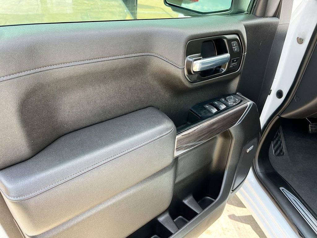 Used 2022 Chevrolet Silverado 1500 LTZ w/ LTZ Premium Texas Edition AWD/4WD image 17