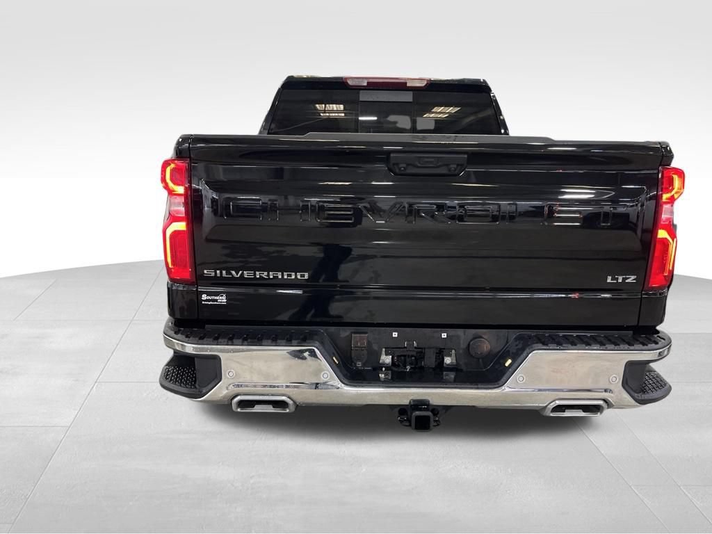 Used 2025 Chevrolet Silverado 1500 LTZ w/ LTZ Premium Package AWD/4WD image 4