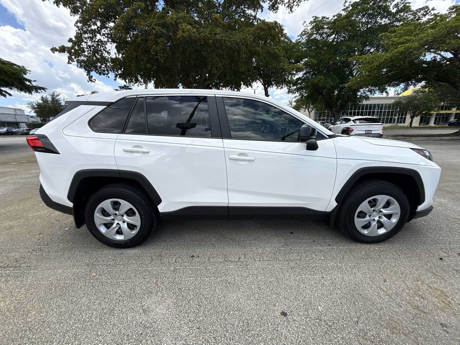 Used 2025 Toyota RAV4 LE FWD image 9