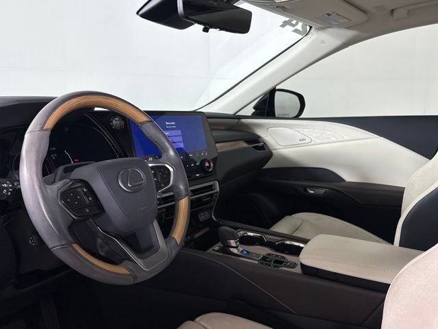 Used 2024 Lexus RX 350 AWD w/ Convenience Package image 4