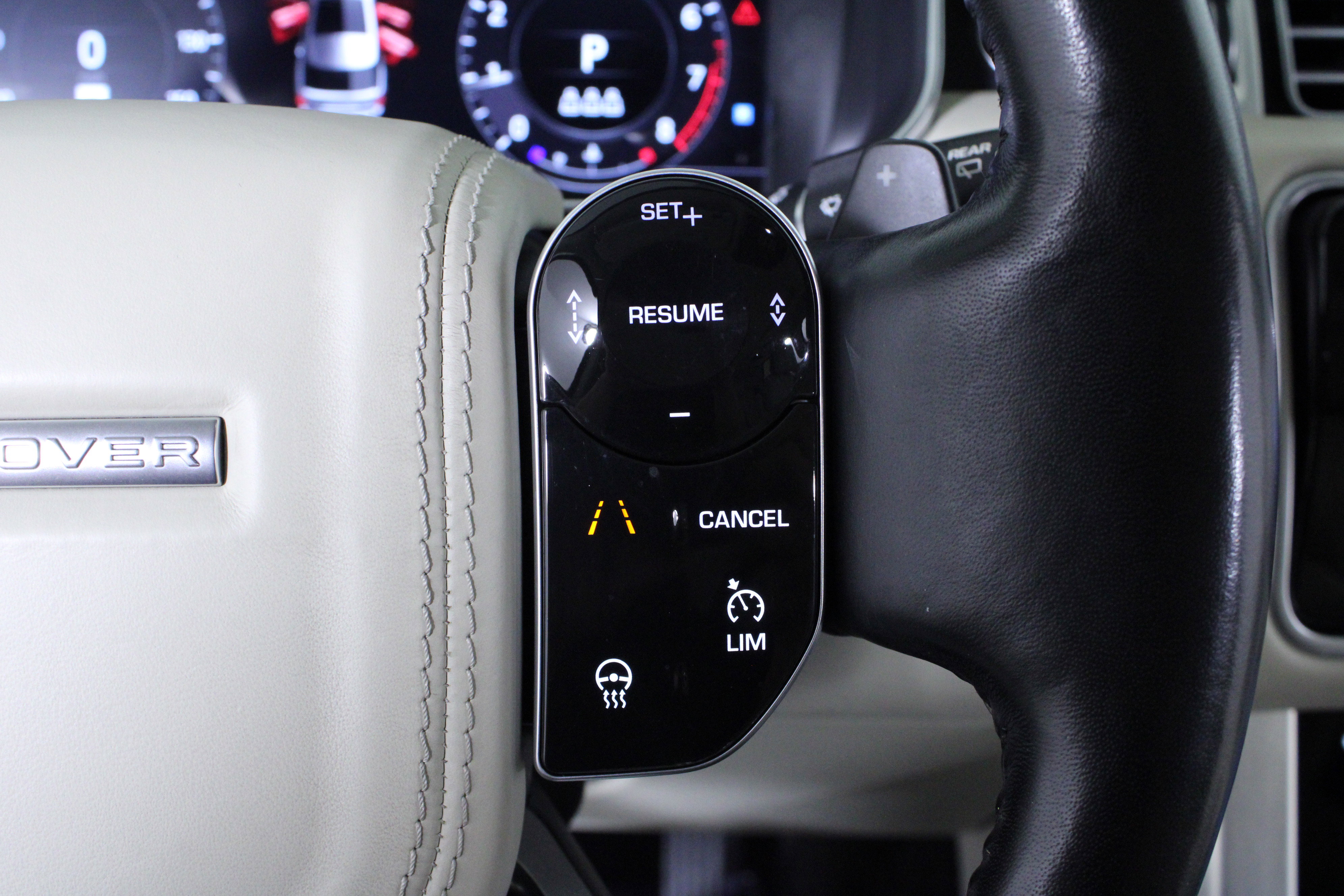 Used 2019 Land Rover Range Rover HSE image 25