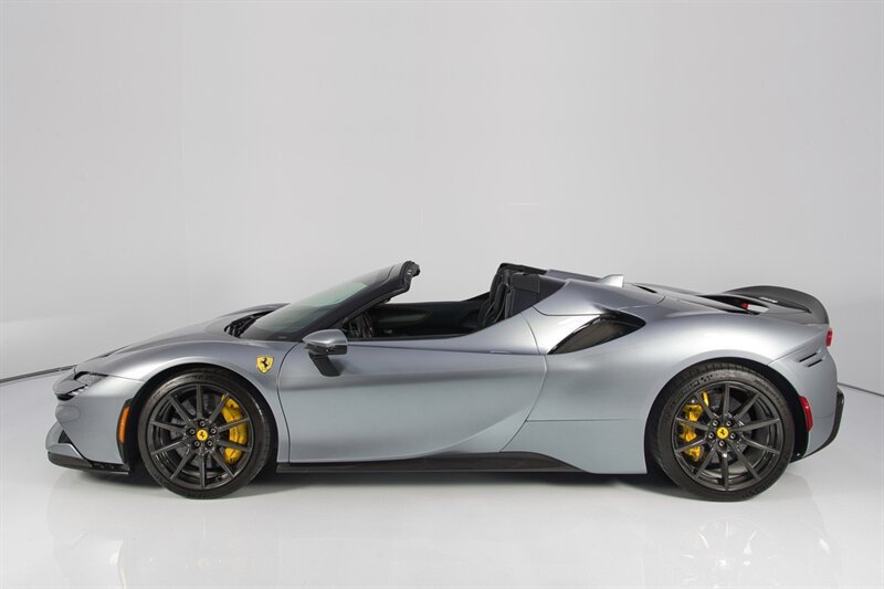 Used 2023 Ferrari SF90 Spider AWD/4WD image 5