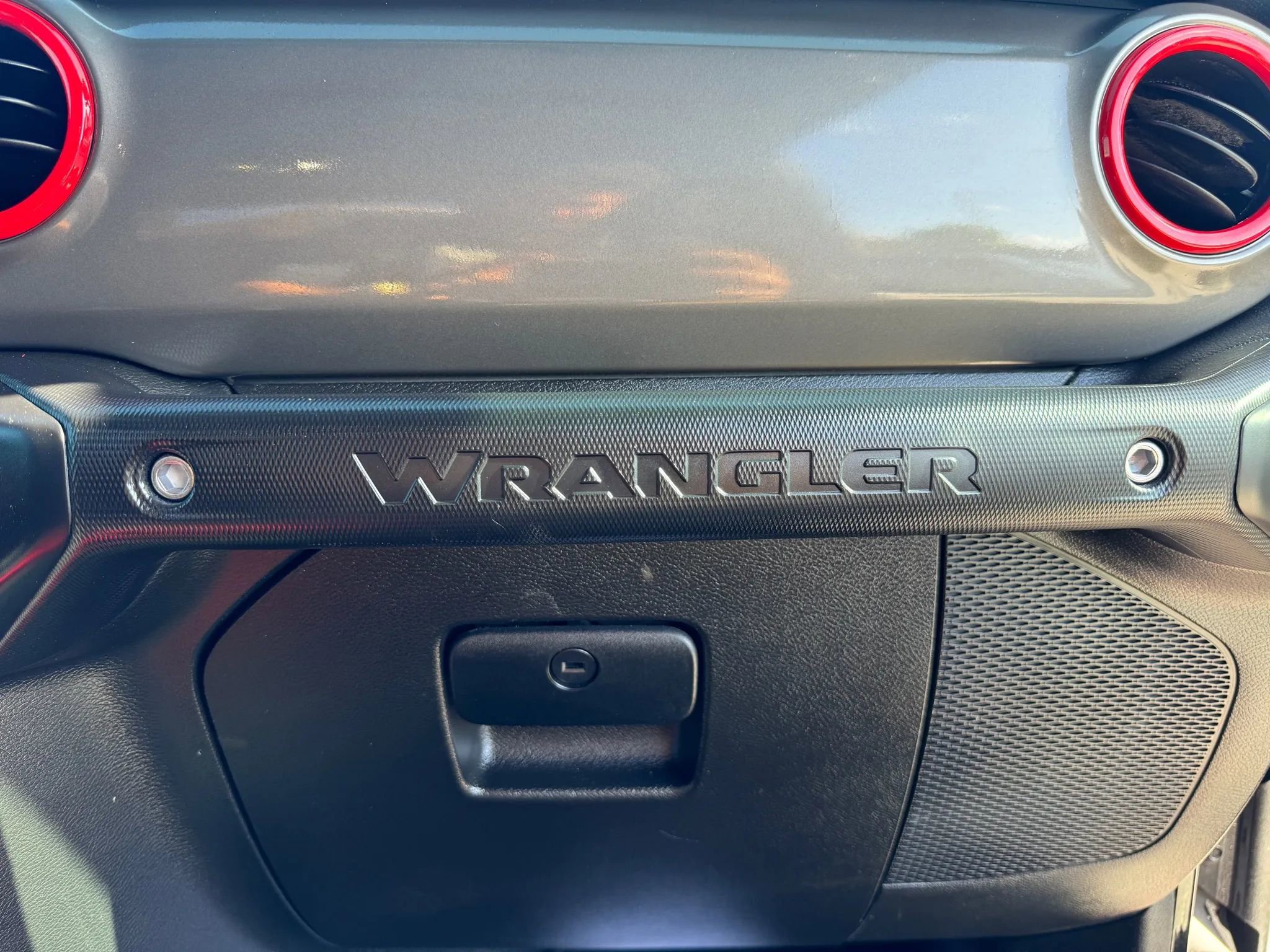 Used 2023 Jeep Wrangler Sport image 28