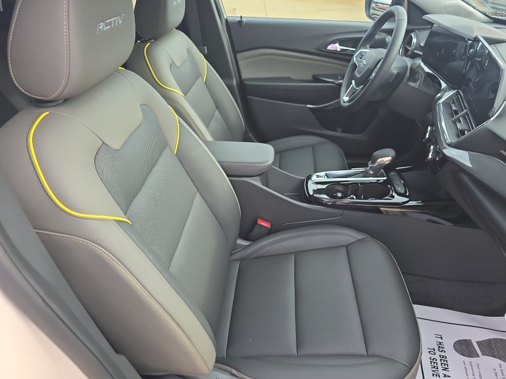 New 2026 Chevrolet Trax ACTIV w/ Driver Confidence Package FWD image 14