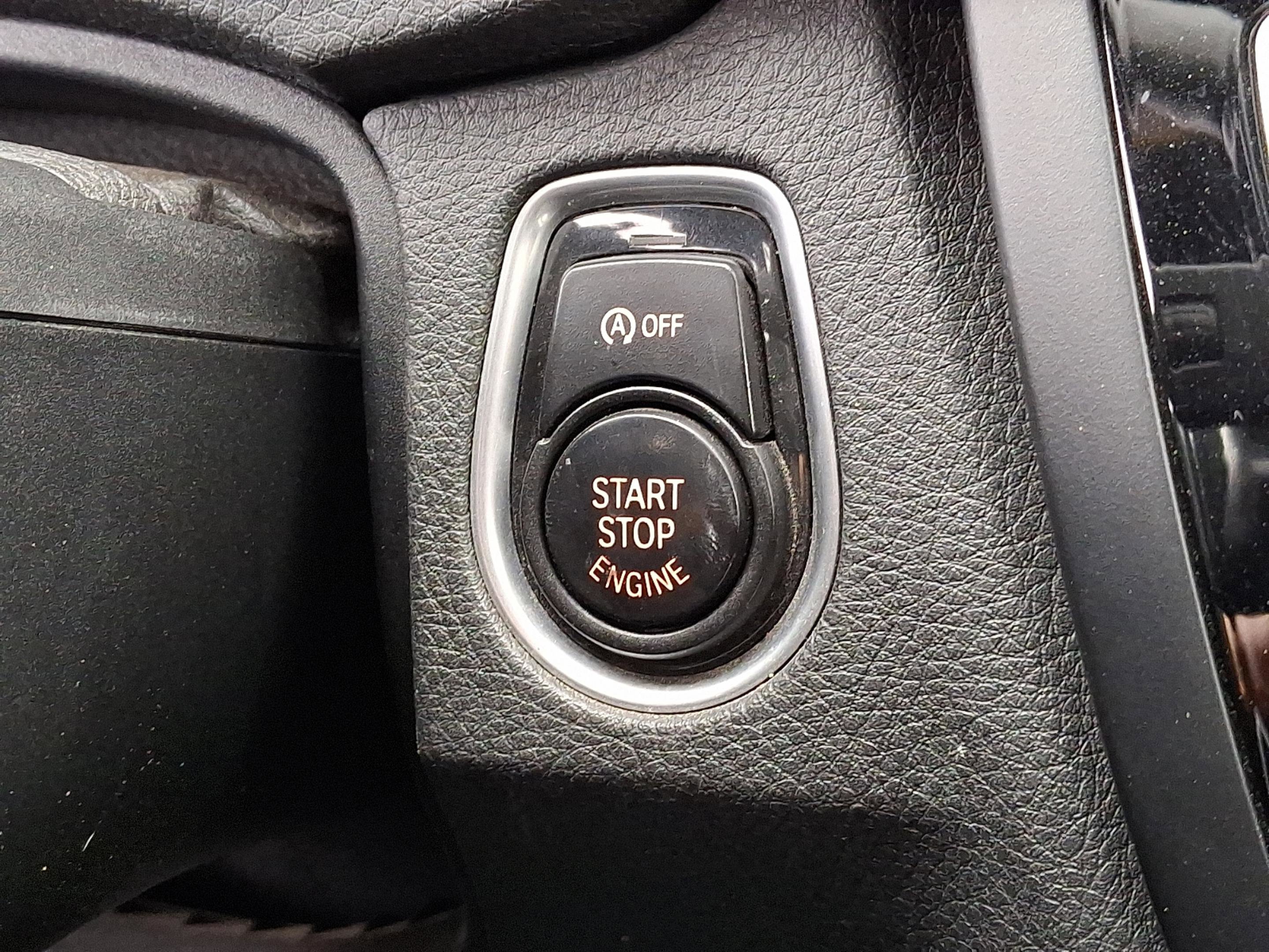 Used 2014 BMW 428i xDrive Convertible image 25