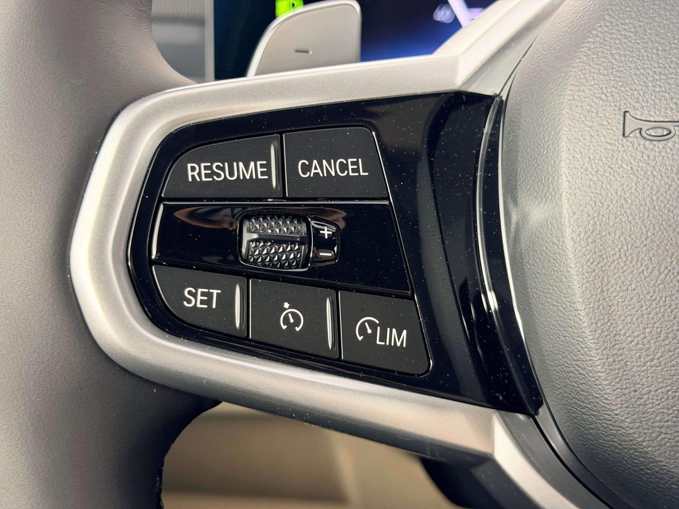 New 2026 BMW 330i Sedan w/ M Sport Package RWD image 16