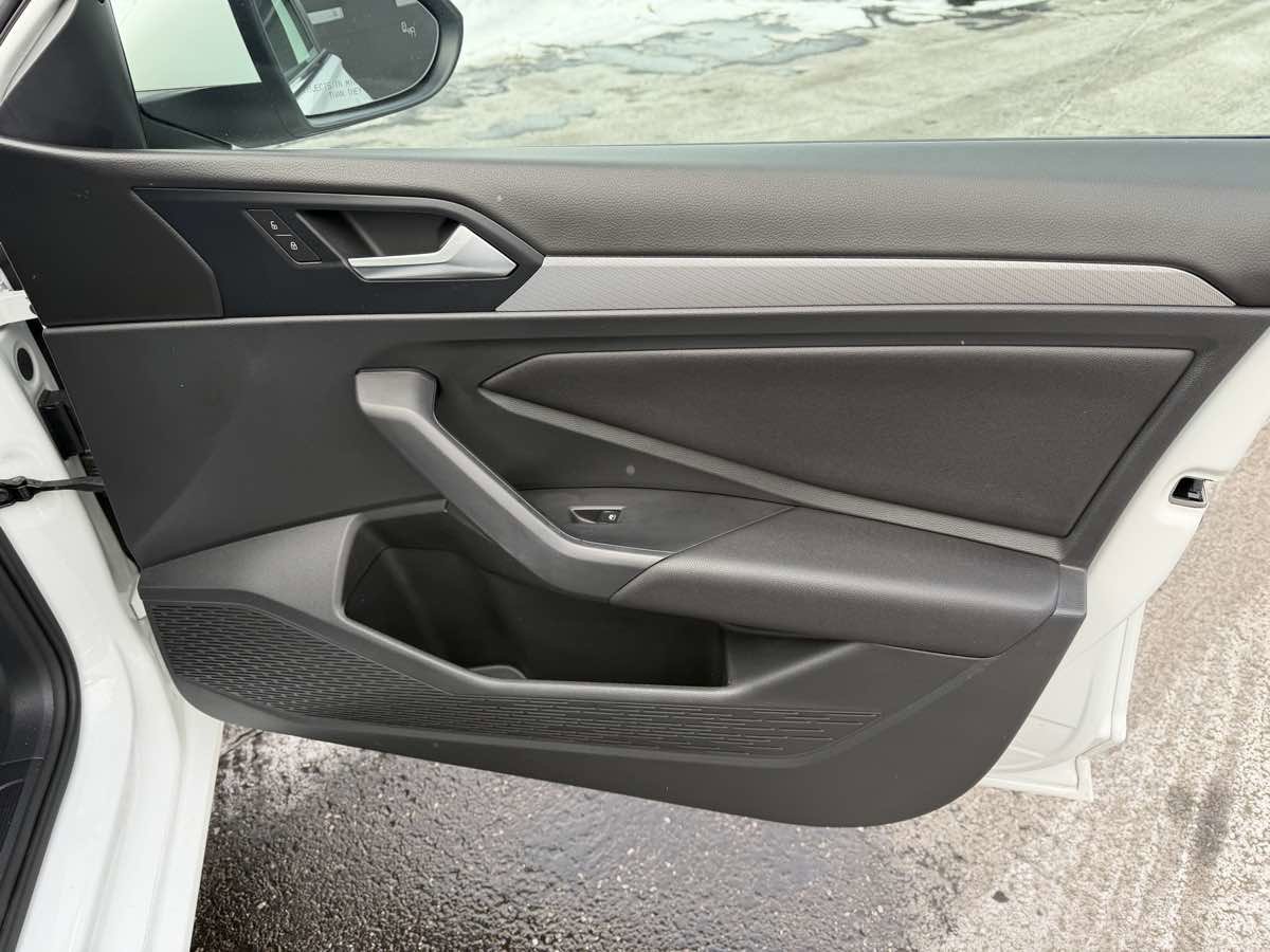 Used 2019 Volkswagen Jetta S w/ Driver Assistance Package image 20