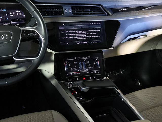 Used 2024 Audi Q8 e-tron Premium Plus w/ Premium Plus Package AWD/4WD image 16