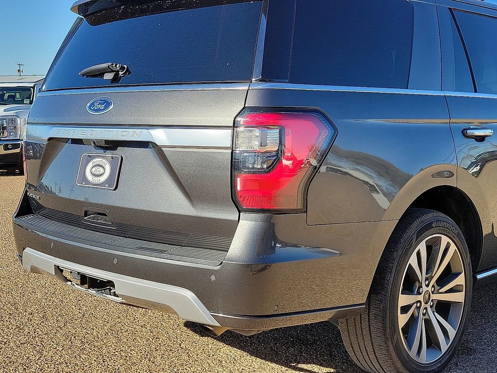 Used 2021 Ford Expedition Platinum image 11