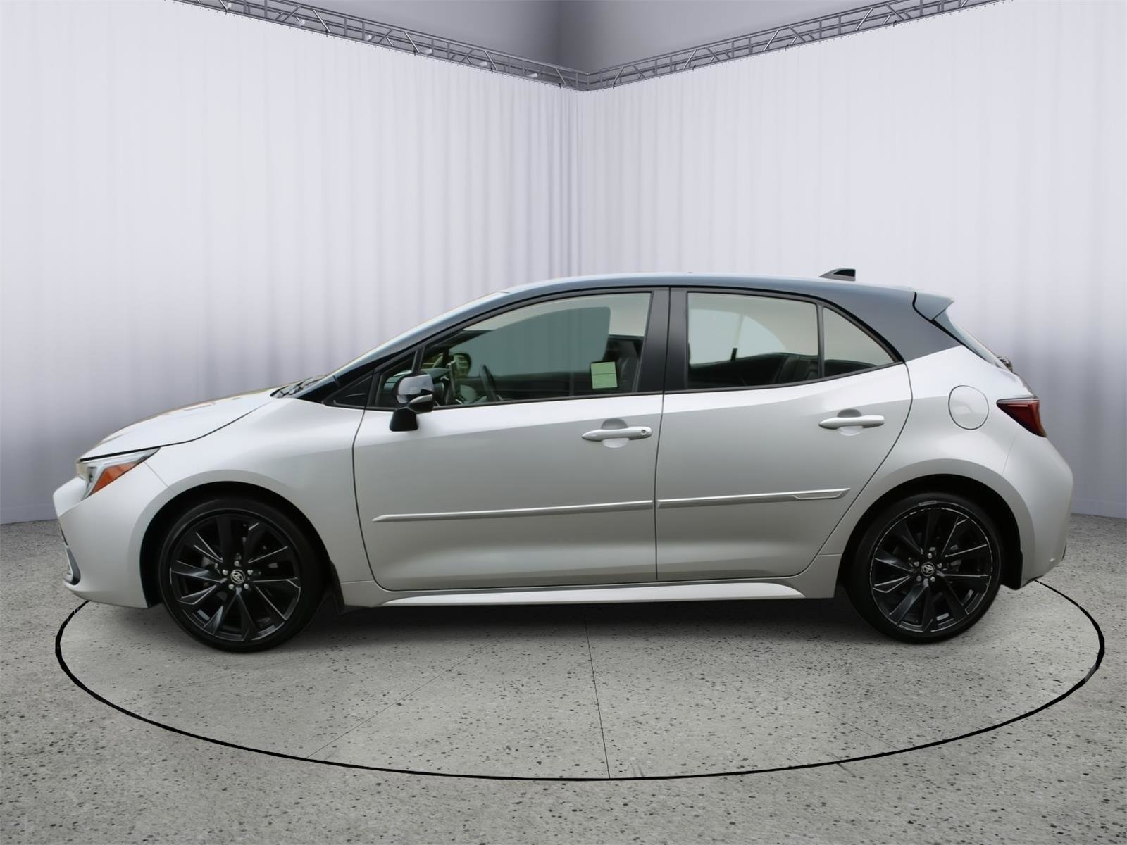 Used 2024 Toyota Corolla XSE image 5