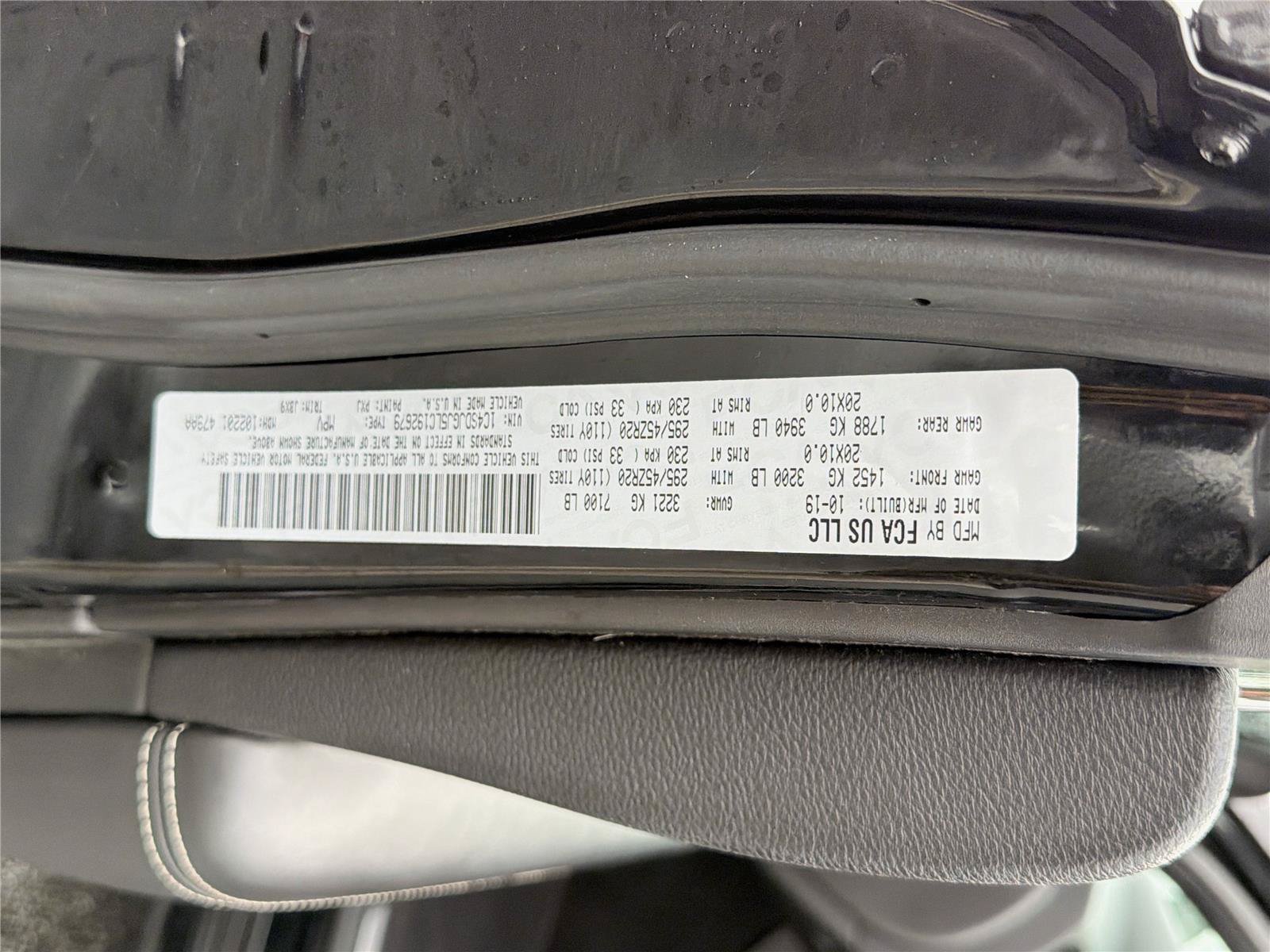 Used 2020 Dodge Durango SRT w/ Technology Group AWD/4WD image 35