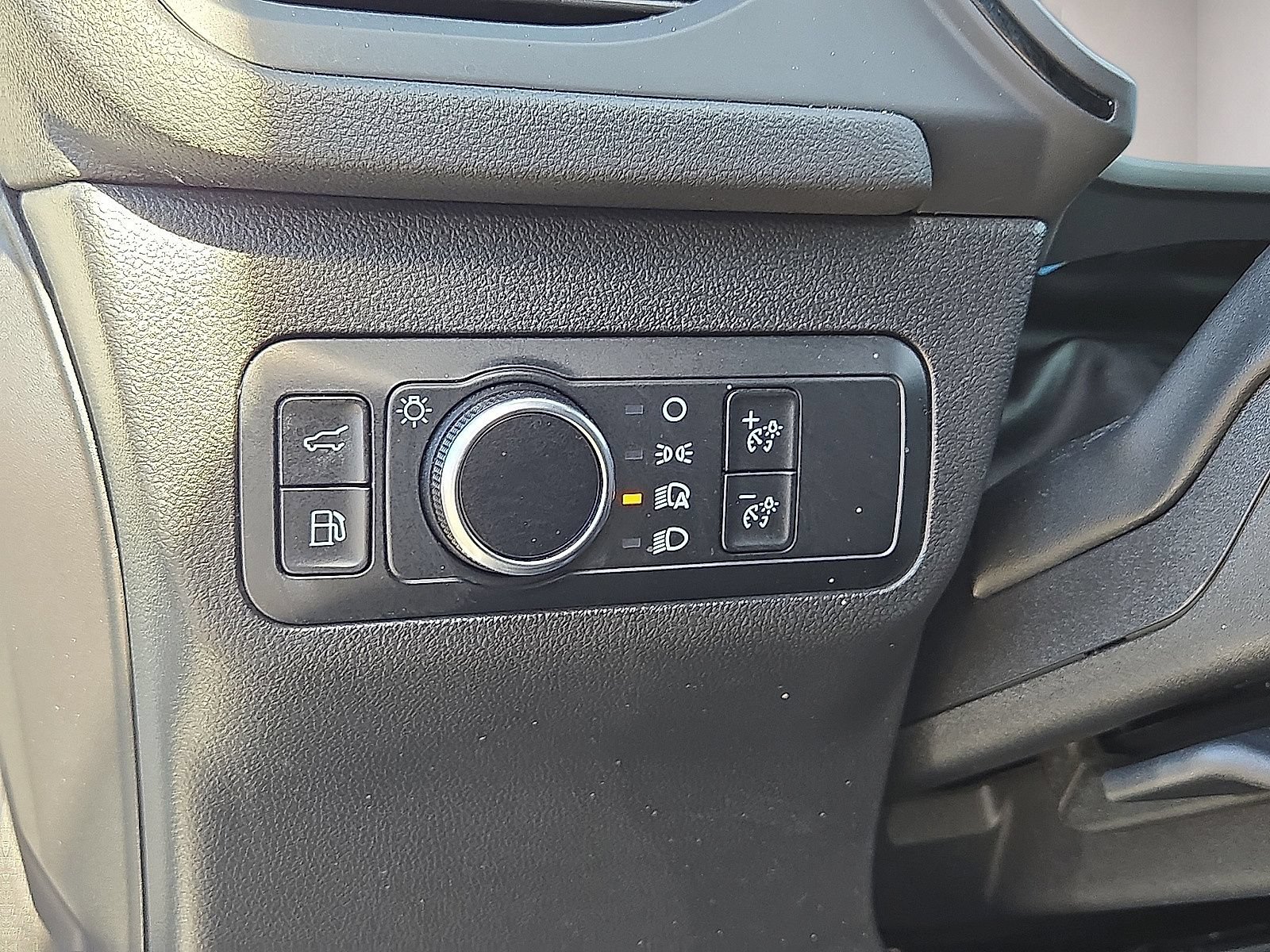 Used 2023 Ford Escape ST-Line w/ Equipment Group 301A FWD image 25