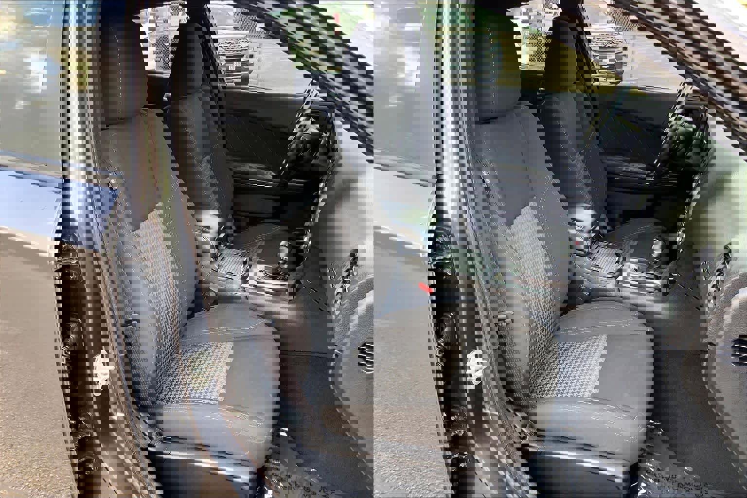 Used 2023 Dodge Charger SXT w/ Blacktop Package image 9