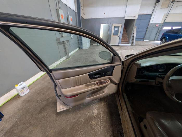 Used 2004 Buick Regal LS FWD image 22