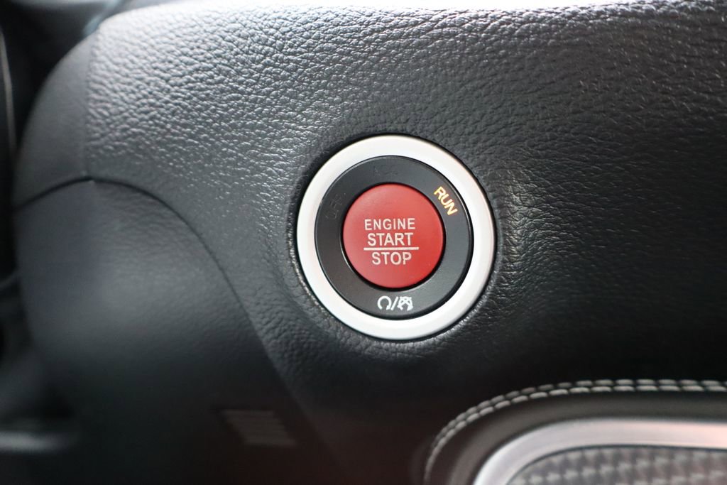 Used 2016 Dodge Challenger SRT Hellcat image 20