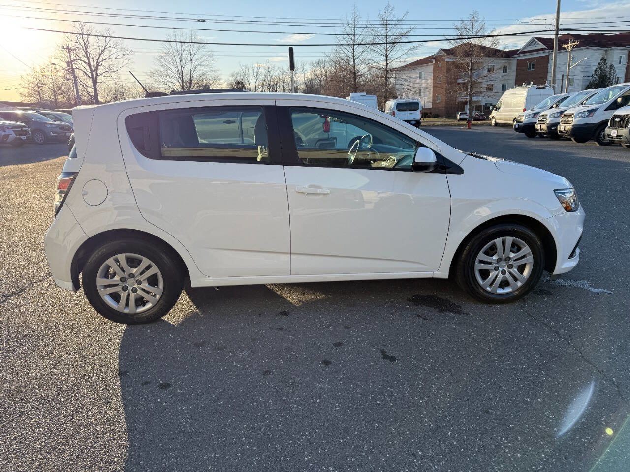 Used 2018 Chevrolet Sonic LT image 29