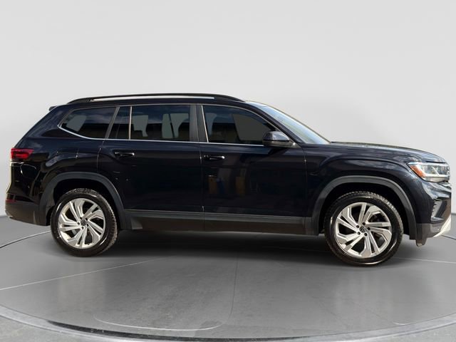 Used 2021 Volkswagen Atlas SE image 2