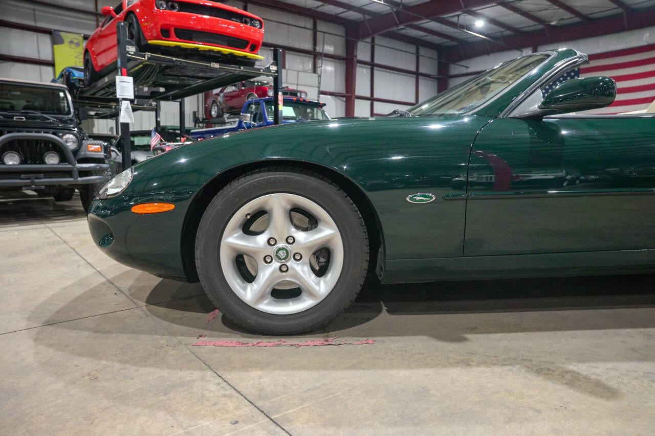 Used 2000 Jaguar XK8 Convertible RWD image 3
