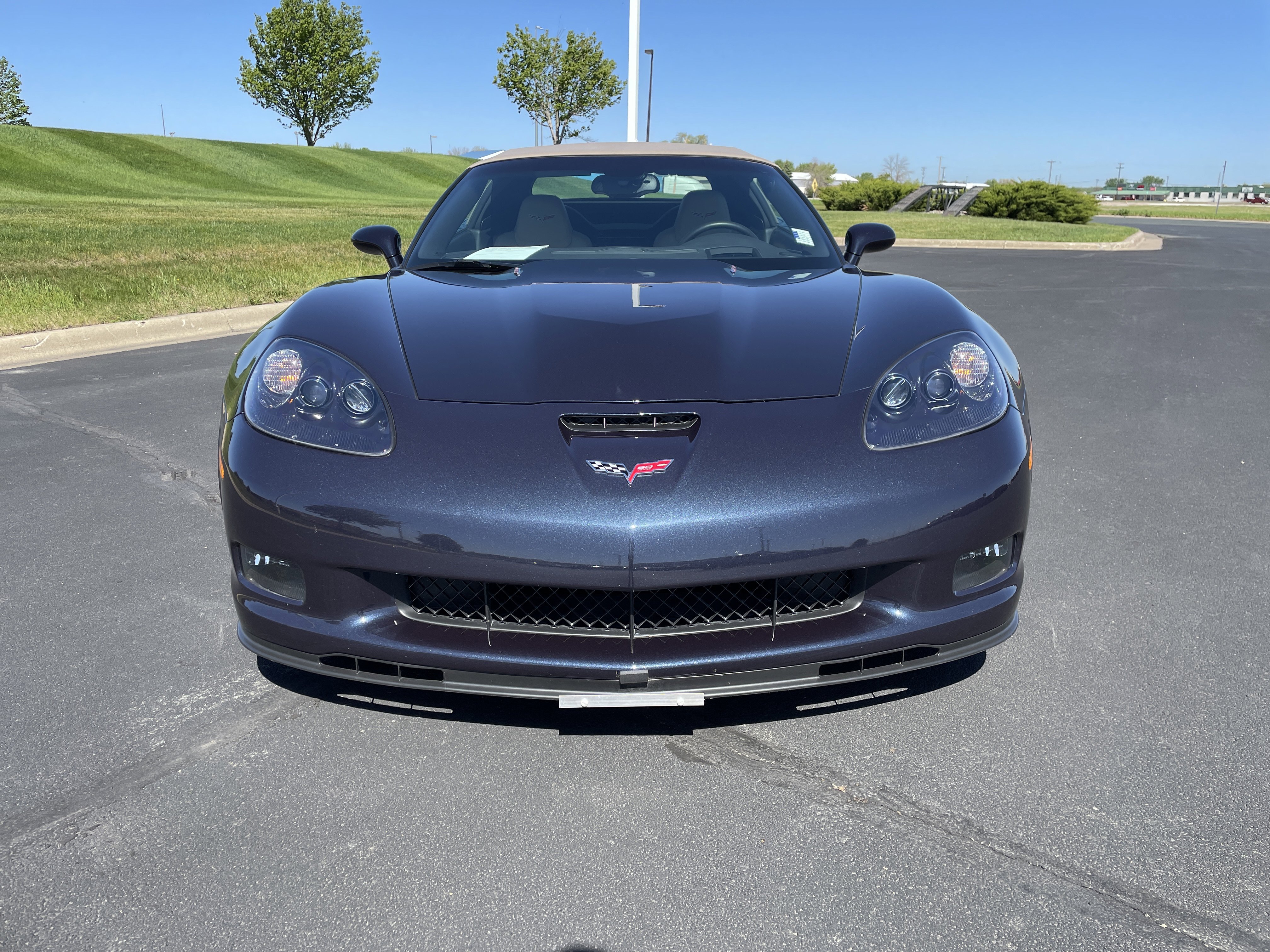 Used 2013 Chevrolet Corvette 427 w/ 1SB Preferred Equipment Group RWD image 8