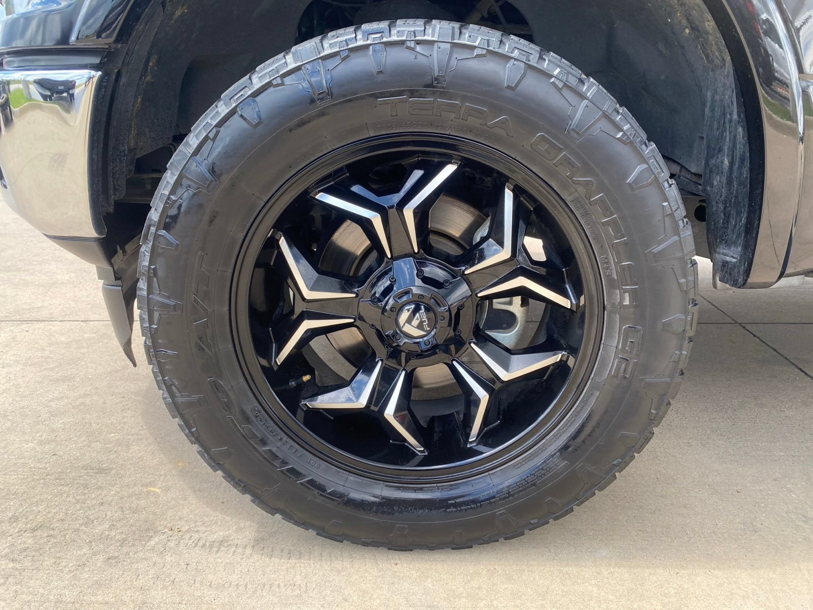 Used 2020 Ford F150 Lariat RWD image 12