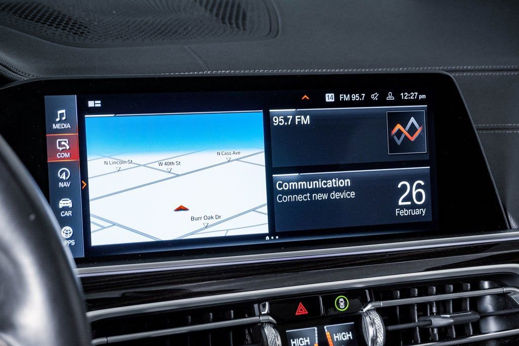 Used 2020 BMW X5 M50i w/ Executive Package image 22