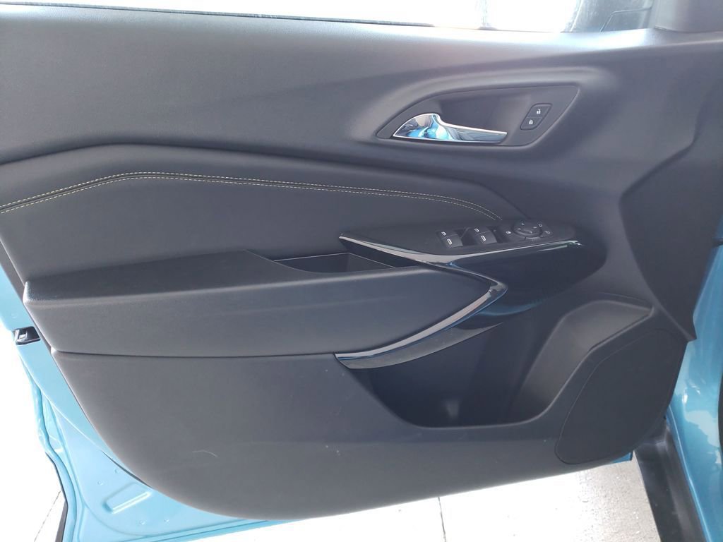 New 2026 Chevrolet Trax ACTIV w/ Sunroof Package image 9