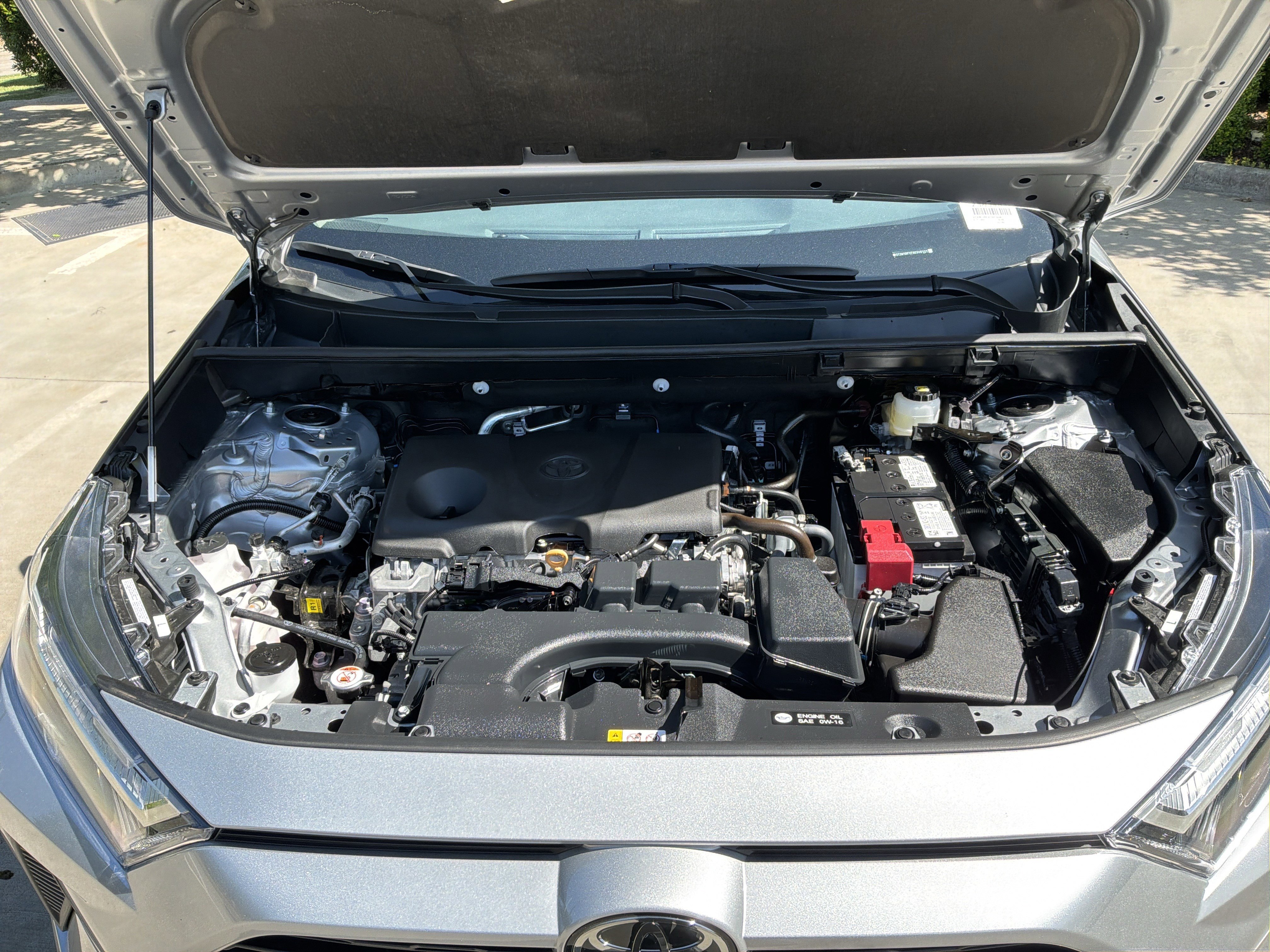 Used 2025 Toyota RAV4 XLE w/ Convenience Package FWD image 34