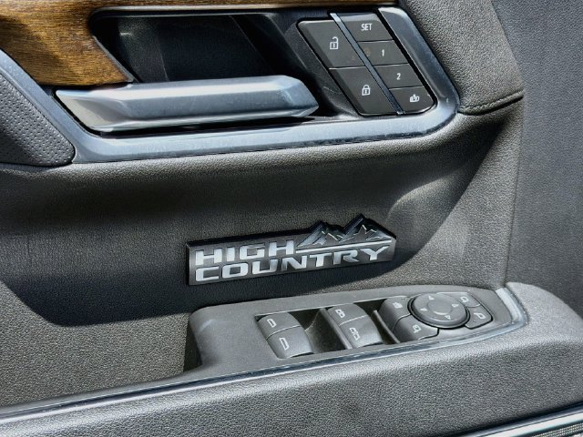 Used 2026 Chevrolet Silverado 1500 High Country w/ Midnight Edition RWD image 23