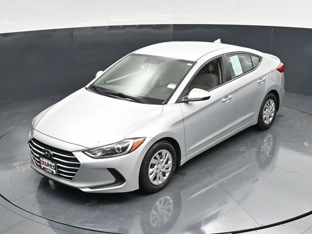 Used 2017 Hyundai Elantra SE image 37
