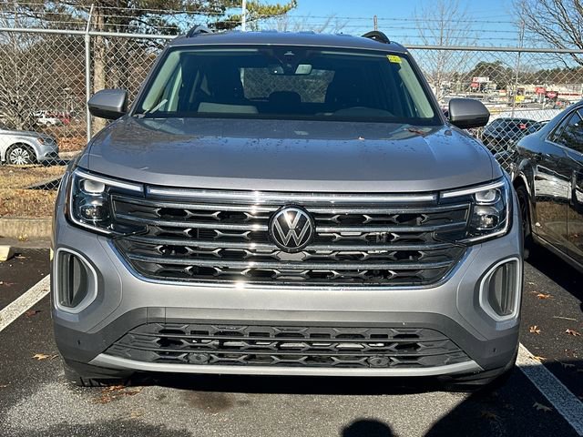 Used 2026 Volkswagen Atlas SE FWD image 2