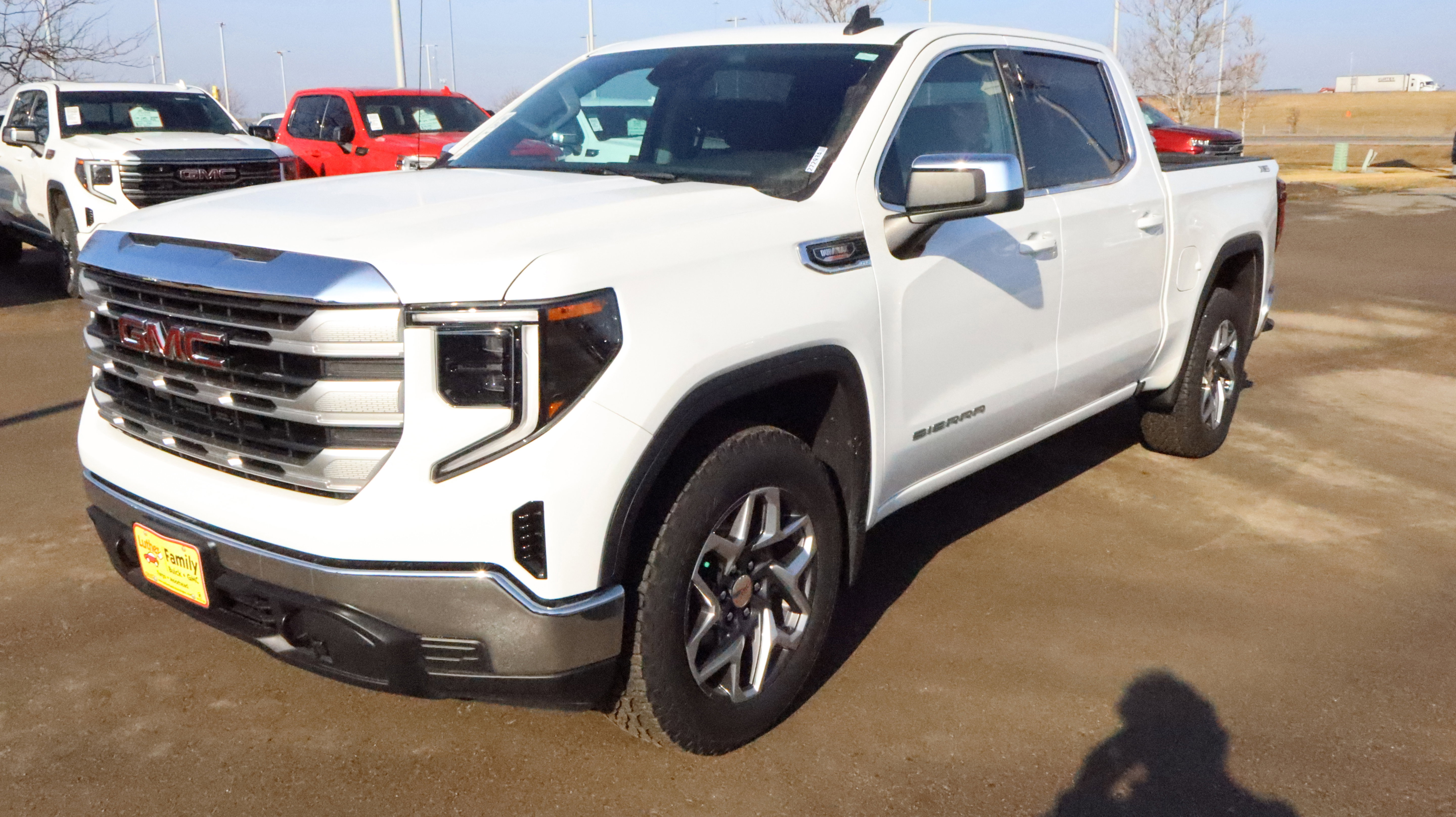 Certified 2023 GMC Sierra 1500 SLE AWD/4WD image 3