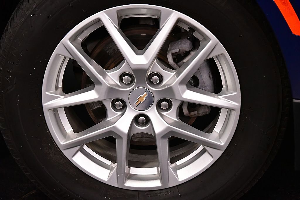 Used 2023 Chevrolet Equinox LT AWD/4WD image 9