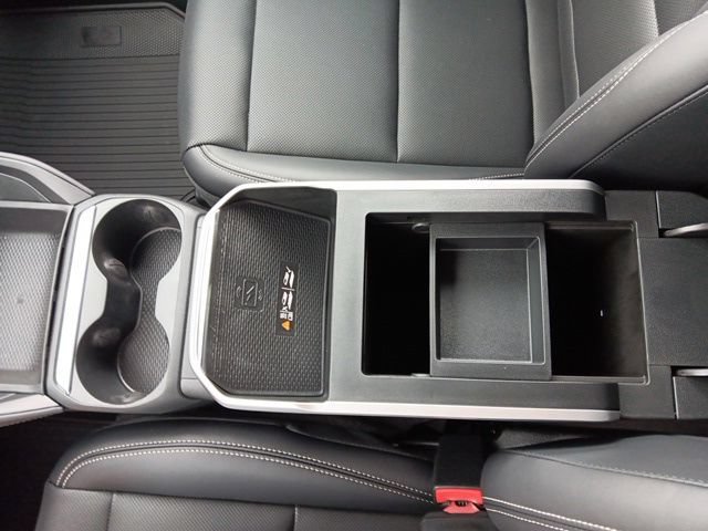 New 2026 GMC Terrain Elevation w/ Elevation Premium Package AWD/4WD image 17