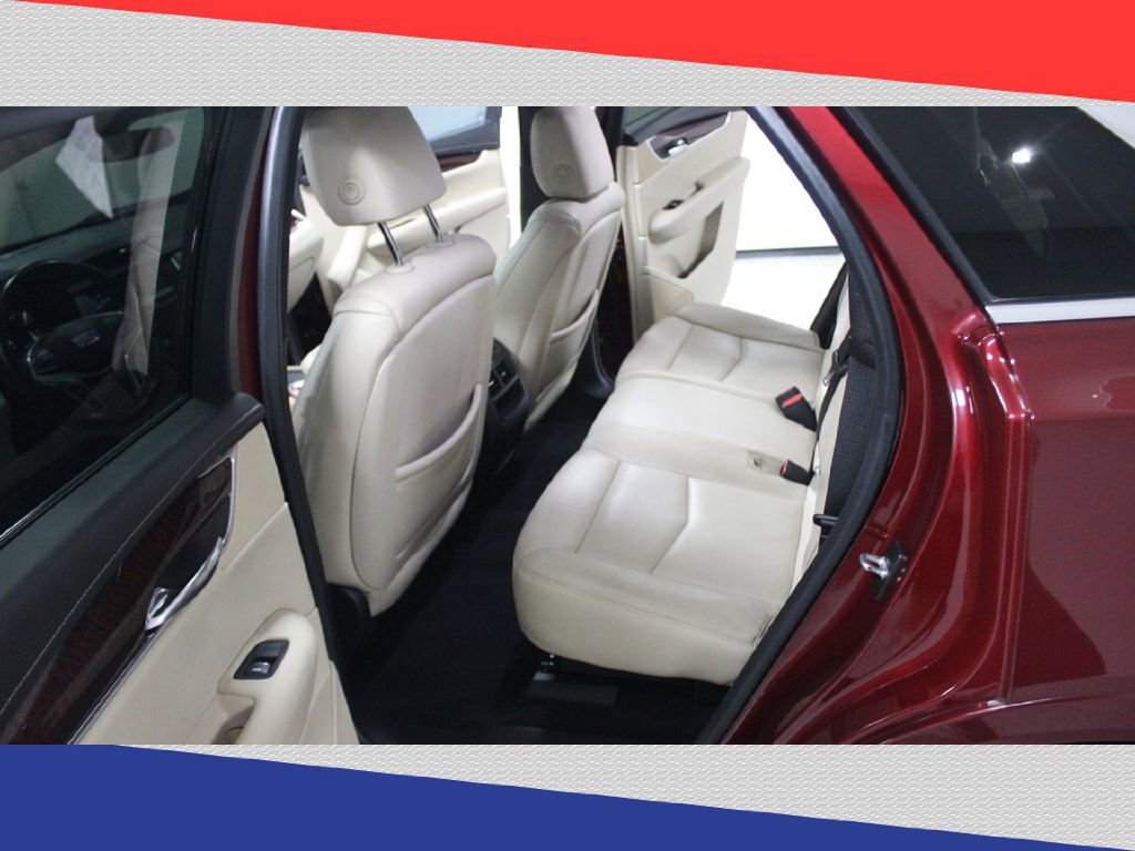 Used 2017 Cadillac XT5 Luxury w/ Driver Awareness Package image 27