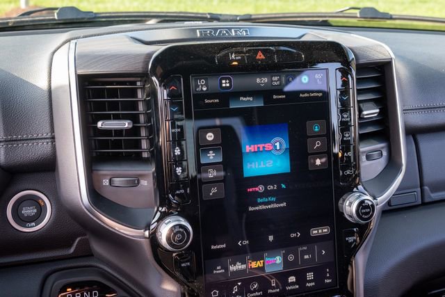 New 2026 RAM 1500 Laramie AWD/4WD image 13
