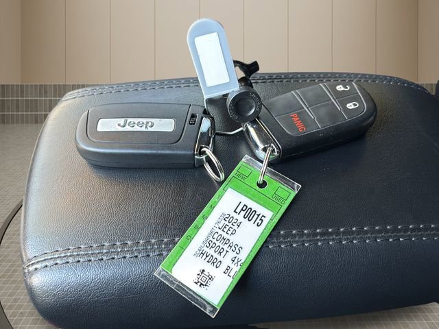 Used 2024 Jeep Compass Sport image 42